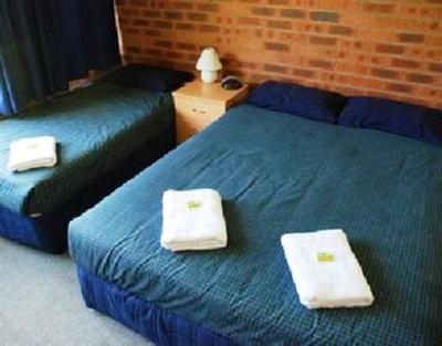 фото отеля Greenleigh Central Canberra Motel