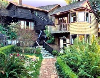 фото отеля Babbling Brook Inn