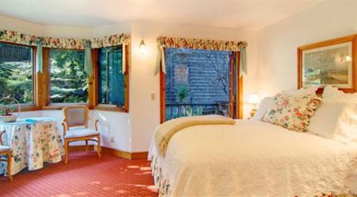 фото отеля Babbling Brook Inn