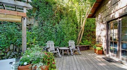 фото отеля Babbling Brook Inn