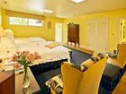 фото отеля Babbling Brook Inn