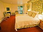 фото отеля Babbling Brook Inn