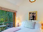фото отеля Babbling Brook Inn