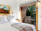 фото отеля Babbling Brook Inn