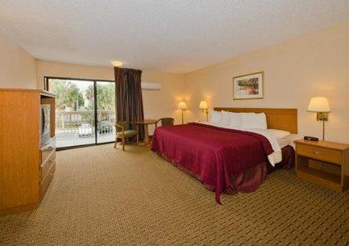 фото отеля Quality Inn Tampa