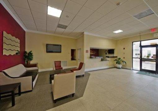 фото отеля Quality Inn Tampa