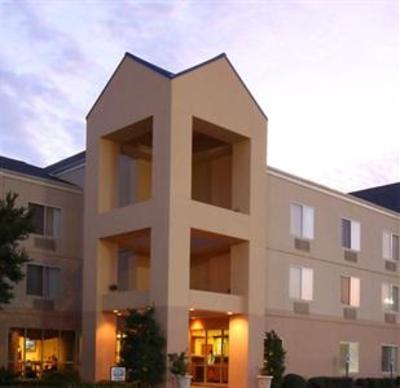 фото отеля Fairfield Inn Dallas Market Center