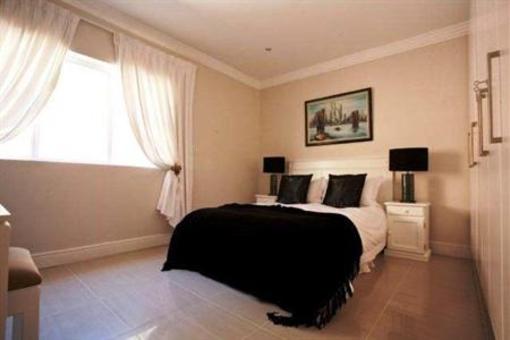 фото отеля Gordon's Bay Holiday Retreats Apartments