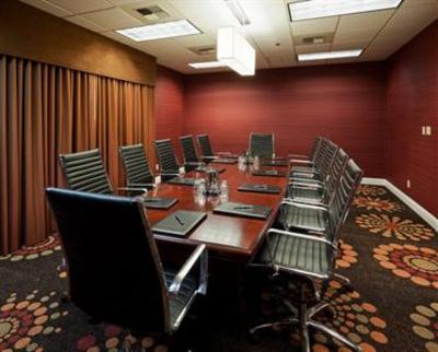 фото отеля Crowne Plaza Sacramento Northeast