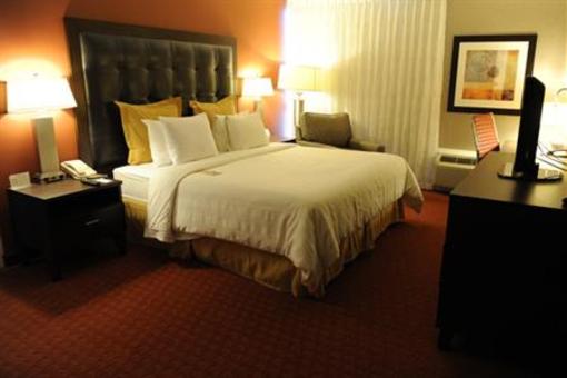 фото отеля Crowne Plaza Sacramento Northeast