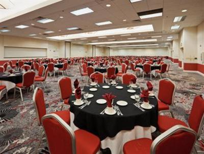 фото отеля Crowne Plaza Sacramento Northeast