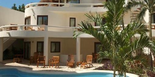 фото отеля Blue Parrot Inn Playa Del Carmen