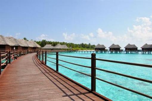 фото отеля Vilu Reef Beach & Spa Resort