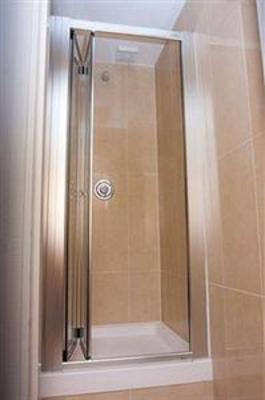 фото отеля Isaacs Hostel