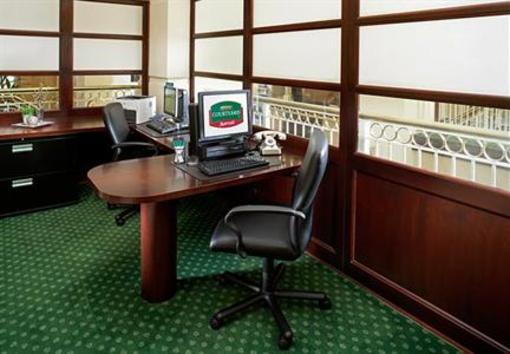 фото отеля Courtyard by Marriott Columbus Downtown