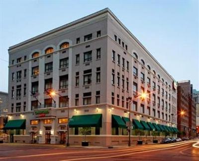 фото отеля Courtyard by Marriott Columbus Downtown