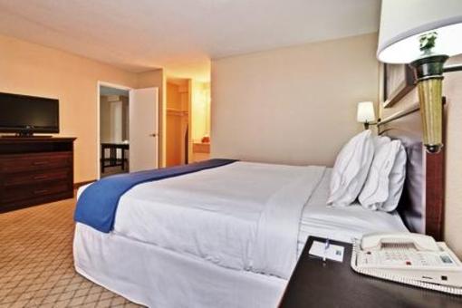 фото отеля Holiday Inn Express Nashville Downtown