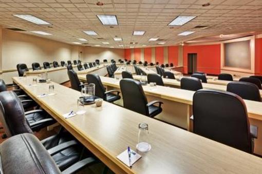 фото отеля Holiday Inn Express Nashville Downtown