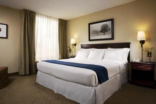 фото отеля Holiday Inn Express Nashville Downtown