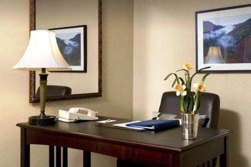 фото отеля Holiday Inn Express Nashville Downtown