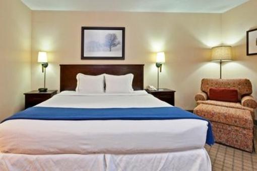 фото отеля Holiday Inn Express Nashville Downtown