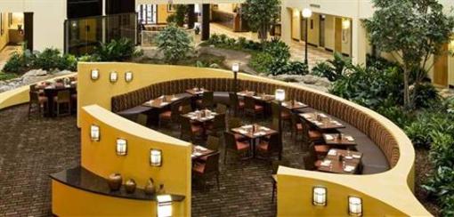 фото отеля Embassy Suites Hotel Philadelphia Airport