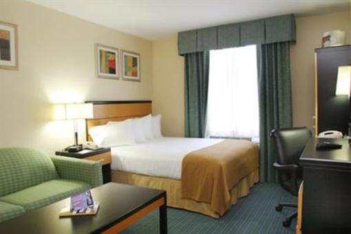 фото отеля Holiday Inn Express Kennedy Airport Jamaica New York City