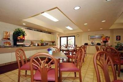 фото отеля Sleep Inn at North Scottsdale Road