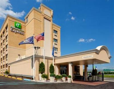 фото отеля Holiday Inn Express LaGuardia Airport New York City