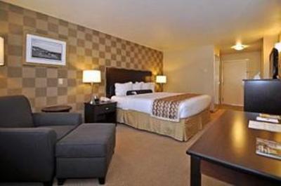фото отеля BEST WESTERN PLUS Med Park Inn & Suites