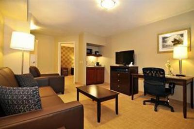 фото отеля BEST WESTERN PLUS Med Park Inn & Suites