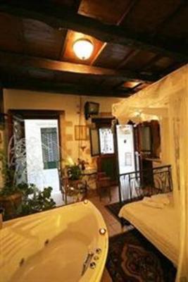 фото отеля Ifigenia Rooms Studios and Suites Chania