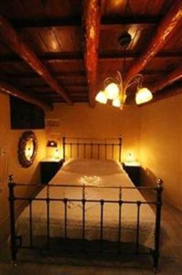 фото отеля Ifigenia Rooms Studios and Suites Chania