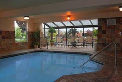 фото отеля Oxford Suites Spokane Valley