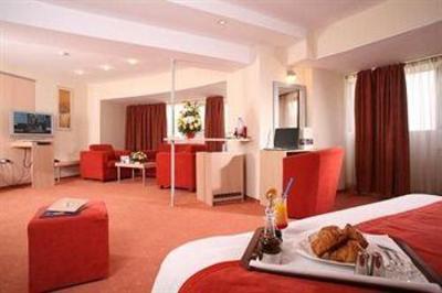 фото отеля Golden Tulip Times