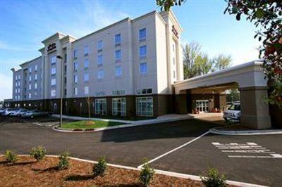 фото отеля Hampton Inn and Suites Charlotte Airport