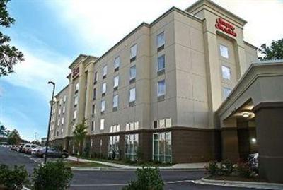 фото отеля Hampton Inn and Suites Charlotte Airport