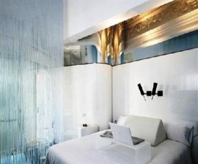 фото отеля Chic & Basic Born Hotel