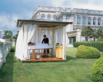 фото отеля Ciragan Palace Kempinski Istanbul