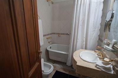 фото отеля Hotel Mansion Dandi Royal