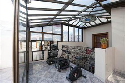 фото отеля Hotel Mansion Dandi Royal