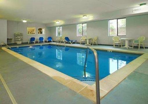 фото отеля Comfort Suites Saint Charles (Missouri)