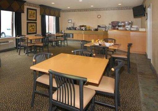фото отеля Comfort Suites Saint Charles (Missouri)