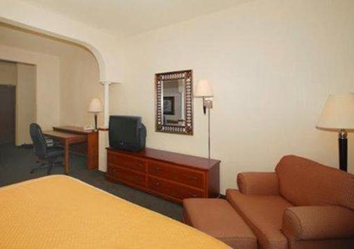 фото отеля Comfort Suites Saint Charles (Missouri)