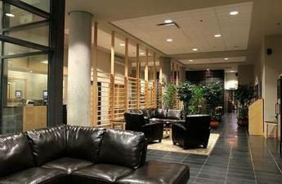 фото отеля Hotel Dauphin Montreal Downtown