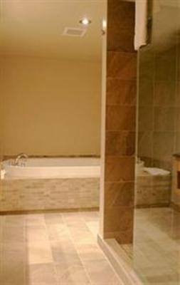 фото отеля Hotel Dauphin Montreal Downtown