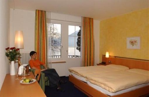 фото отеля Parkhotel Gunten