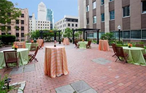 фото отеля Crowne Plaza Downtown - Northstar