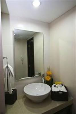 фото отеля Regalia Tower Suites