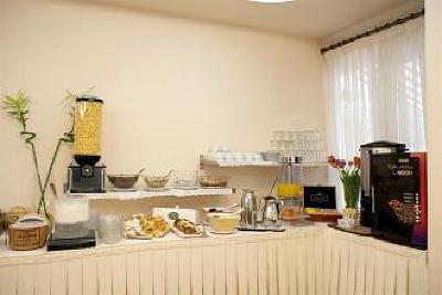 фото отеля Avra Hotel Palaio Faliro